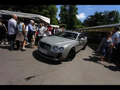 2009 Bentley Continental Supersports at Goodwood 16oz Frosted Beer Stein
