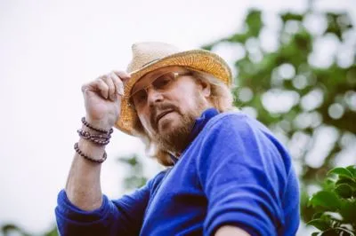 Barry Gibb Prints and Posters
