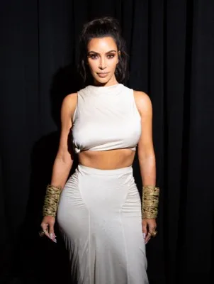 Kim Kardashian 11oz Metallic Silver Mug