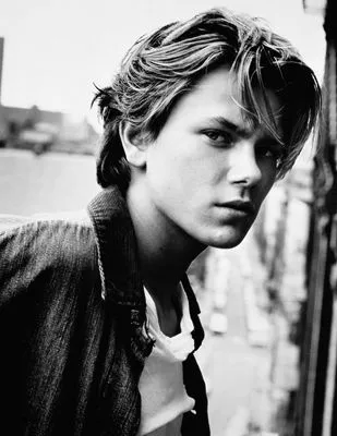 River Phoenix Prints and Posters