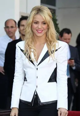Shakira 12x12