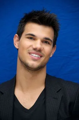 Taylor Lautner Prints and Posters