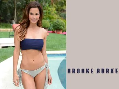 Brooke Burke Women's Junior Cut Crewneck T-Shirt