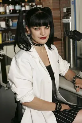 Pauley Perrette White Water Bottle With Carabiner