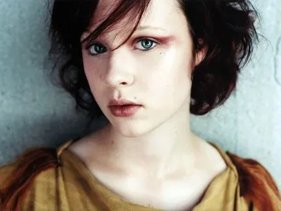 Thora Birch Prints and Posters