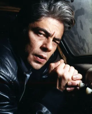 Benicio del Toro Men's TShirt