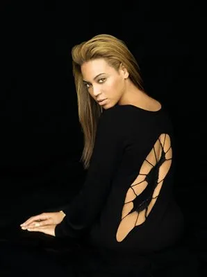 Beyonce Women's Junior Cut Crewneck T-Shirt
