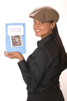 Victoria Rowell 16oz Frosted Beer Stein
