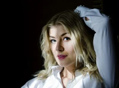 Rosamund Pike Prints and Posters