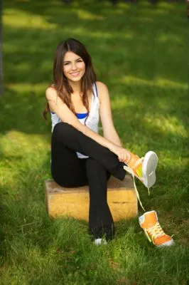 Victoria Justice Prints and Posters
