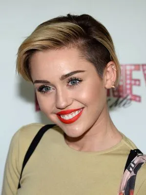 Miley Cyrus (events) Men's TShirt