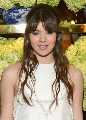 Hailee Steinfeld (events) Prints and Posters