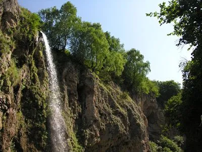 Waterfalls 14x17