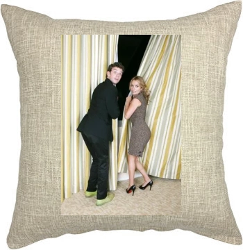 Becki Newton and Michael Urie Pillow