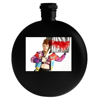 Kiesza Round Flask